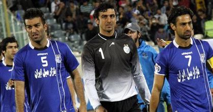 چهارمین برد پیاپی‌ آبی‌ها/ استقلال در یک قدمی فولاد