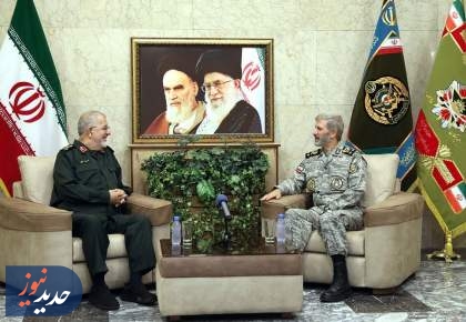 فرمانده کل ارتش: بر سر منافع ملی‌مان معامله نخواهیم کرد
